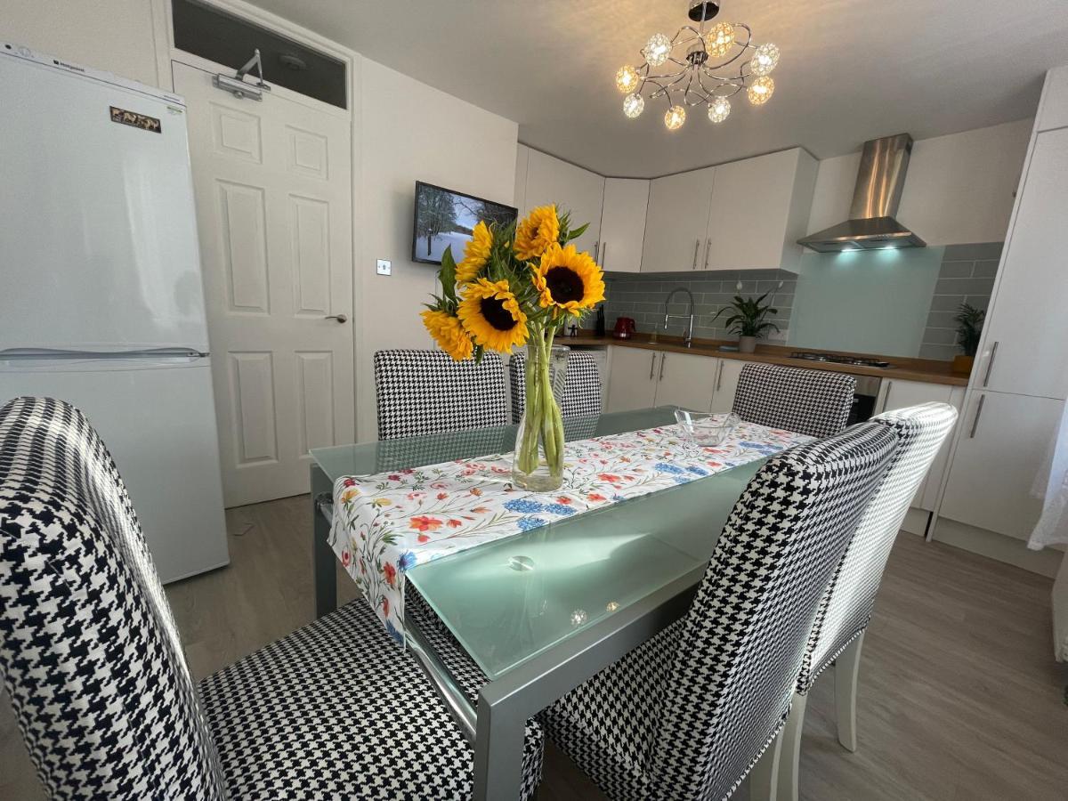 Central Comfy 2 Familyroom Apart Edinburgh Bagian luar foto
